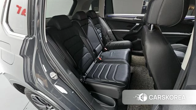 Volkswagen Tiguan second Generation 2021 Серый из Кореи, фото 2