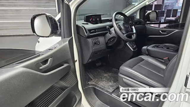 Hyundai Staria 2023 Белый из Кореи, фото 2