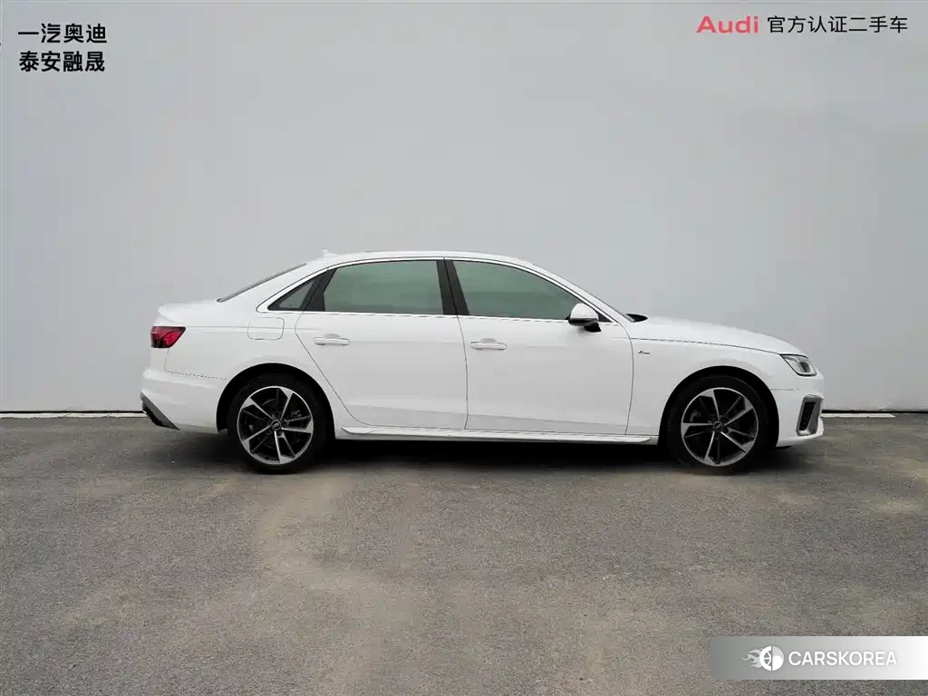 Audi A4L 2022 Белый из Китая, фото 2