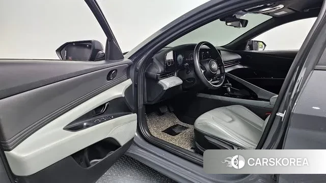 Hyundai The New Avante (CN7) 2023 Серый из Кореи, фото 2