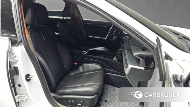 Hyundai Grandeur (GN7) 2023 Белый из Кореи, фото 2