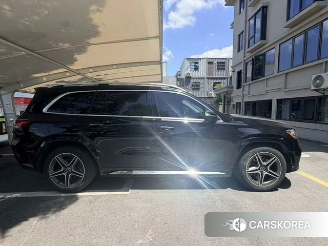 Mercedes-Benz GLS 2023 Черный из Китая, фото 2