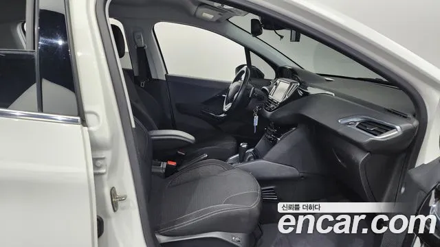 Peugeot 208 2018 Белый из Кореи, фото 2