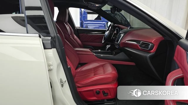Maserati Levante 2020 Белый из Кореи, фото 2