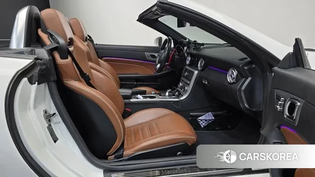 Mercedes-Benz SLC-Class R172 2019 Белый из Кореи, фото 2