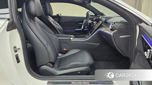 Mercedes-Benz CLE-Class C236 2025 Белый из Кореи, фото 2