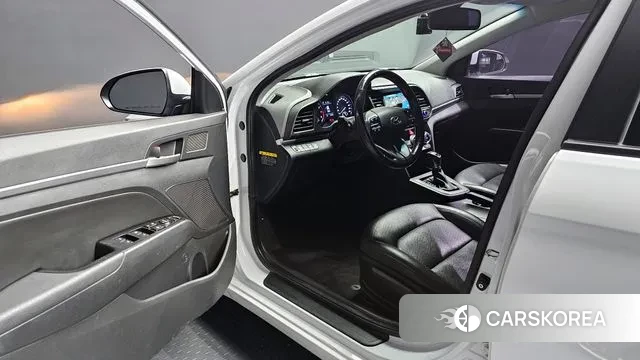 Hyundai The New Avante AD 2018 Белый из Кореи, фото 2