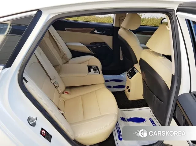 Kia Come New K7 2018 Белый из Кореи, фото 2