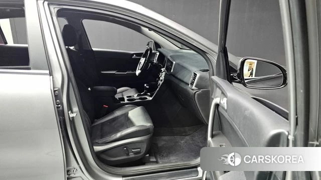 Kia Sportage The Bold 2019 Серебристо-серый из Кореи, фото 2