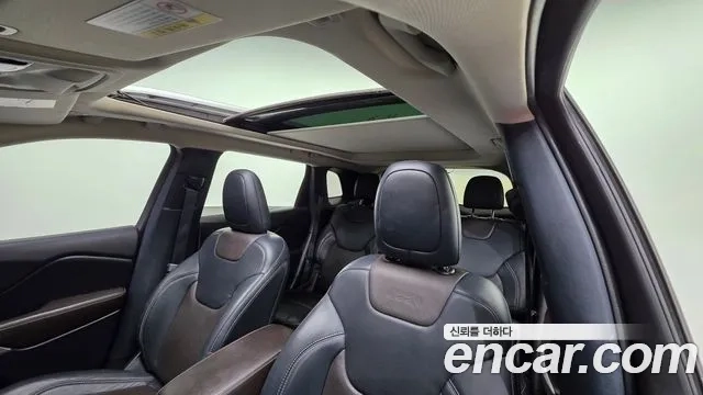 Jeep Cherokee (KL) 2018 Черный из Кореи, фото 2