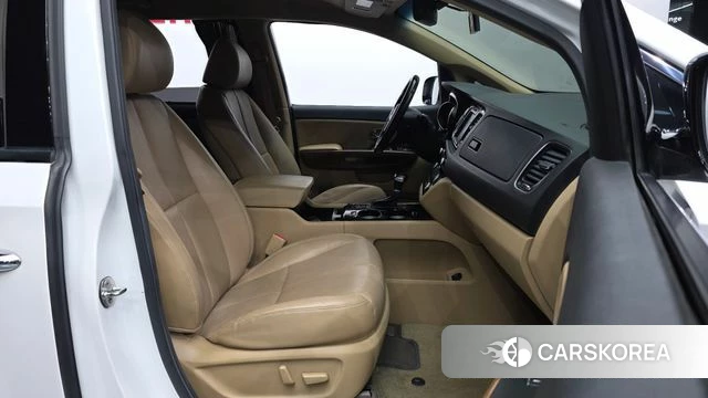 Kia All New Carnival 2018 Белый из Кореи, фото 2