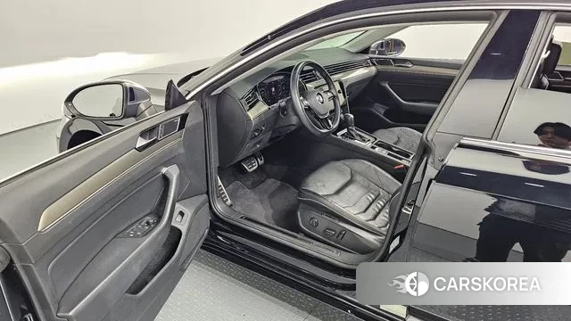 Volkswagen Arteon 2019 Черный из Кореи, фото 2