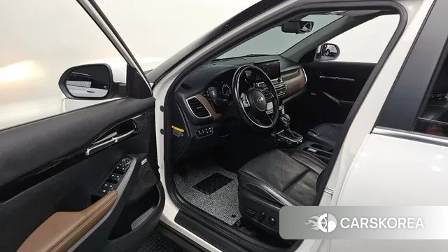 Kia Seltos 2019 Белый из Кореи, фото 2