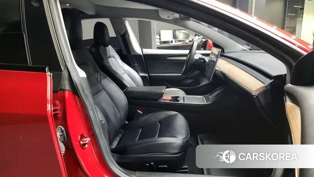 Tesla Model 3 2021 Красный из Кореи, фото 2