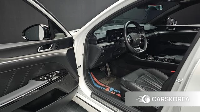 Kia The New K5 3rd generation 2024 Белый из Кореи, фото 2