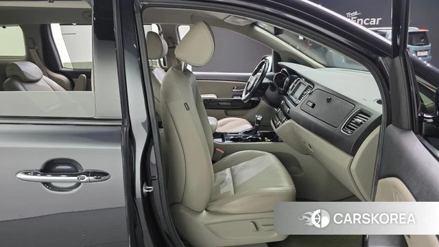 Kia The New Carnival 2018 Серый из Кореи, фото 2