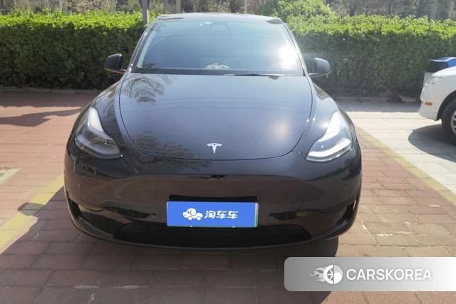 Tesla Model Y 2023 Черный из Китая, фото 2