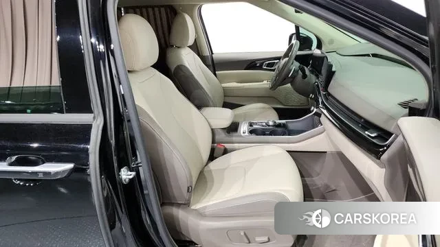 Kia The New Carnival 4th Generation 2024 Черный из Кореи, фото 2