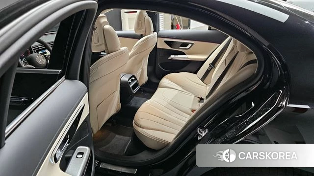 Mercedes-Benz E-Class W214 2025 Черный из Кореи, фото 2