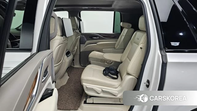 Cadillac Escalade 5th Generation 2022 Белый из Кореи, фото 2