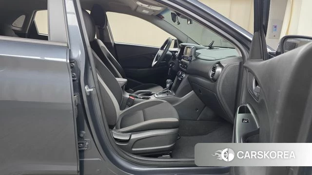 Hyundai Kona 2020 Серый из Кореи, фото 2