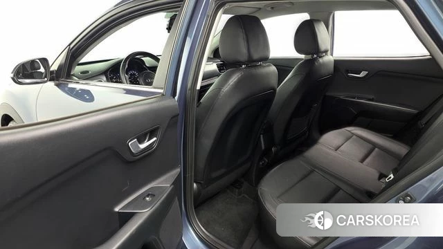 Kia Stonic 2019 Синий из Кореи, фото 2