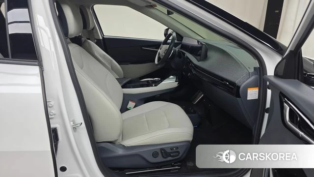 Kia EV6 2023 Белый из Кореи, фото 2