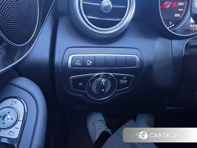 Mercedes-Benz GLC-Class X253 2019 Черный из Кореи, фото 2