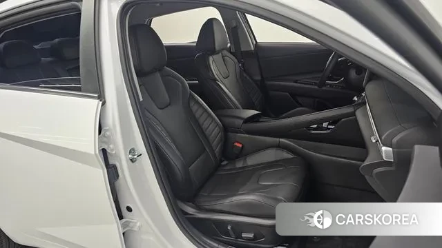 Hyundai The New Avante (CN7) 2025 Белый из Кореи, фото 2