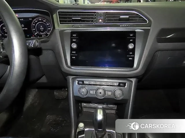 Volkswagen Tiguan second Generation 2018 Серый из Кореи, фото 2