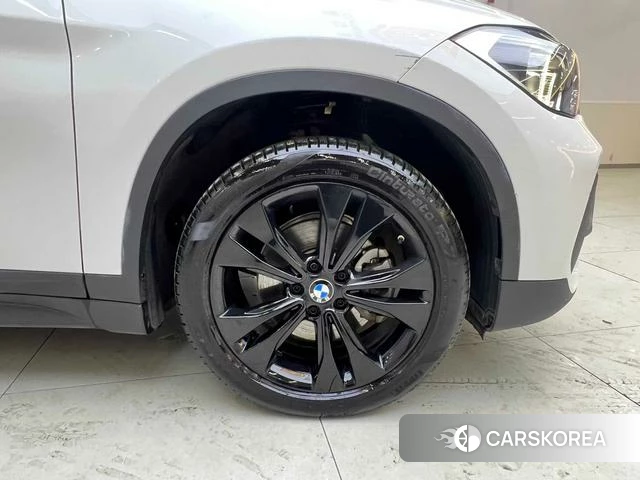 BMW X1 2021 Белый из Китая, фото 2
