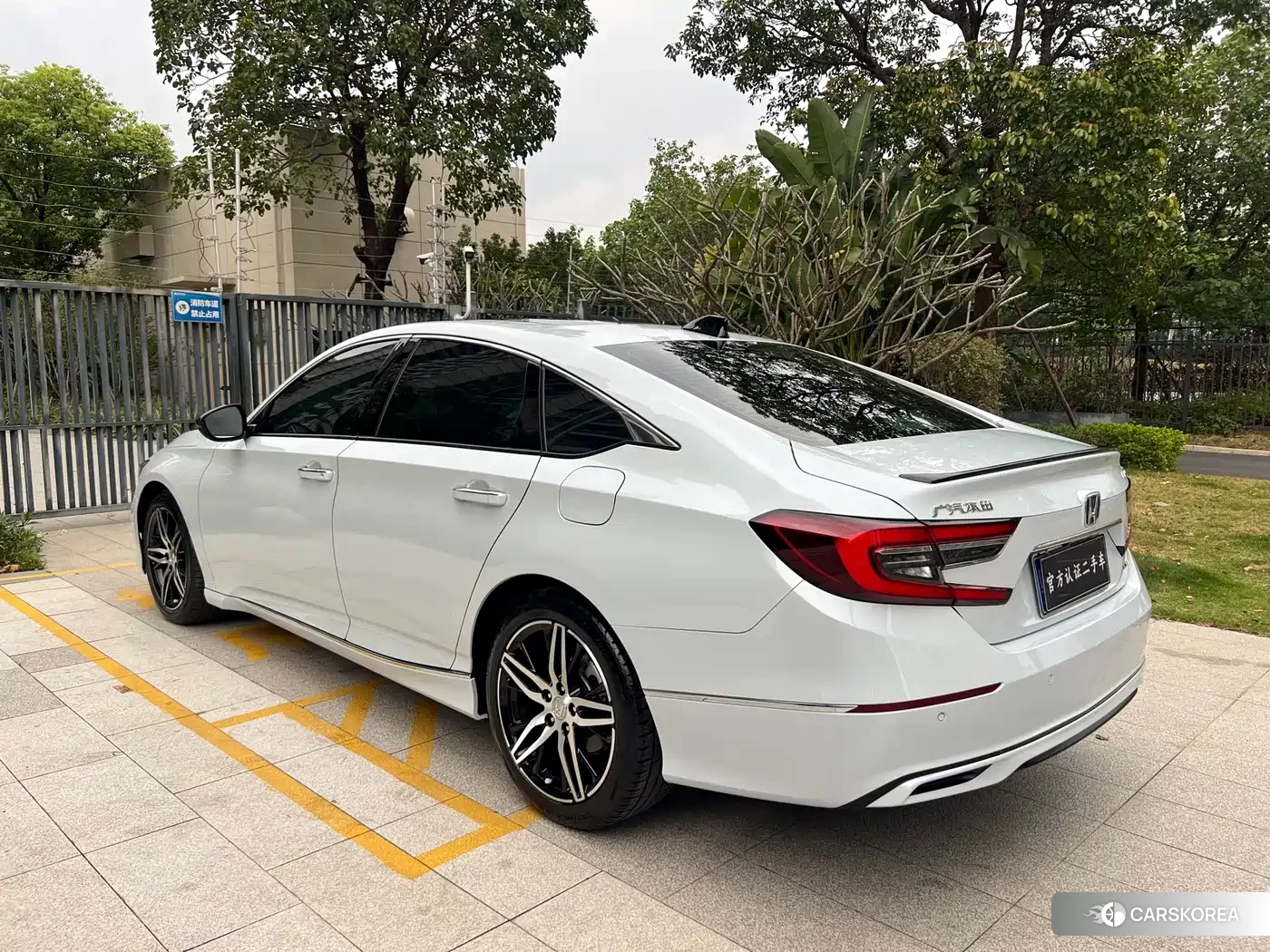 Honda Accord 2023 Белый из Китая, фото 2