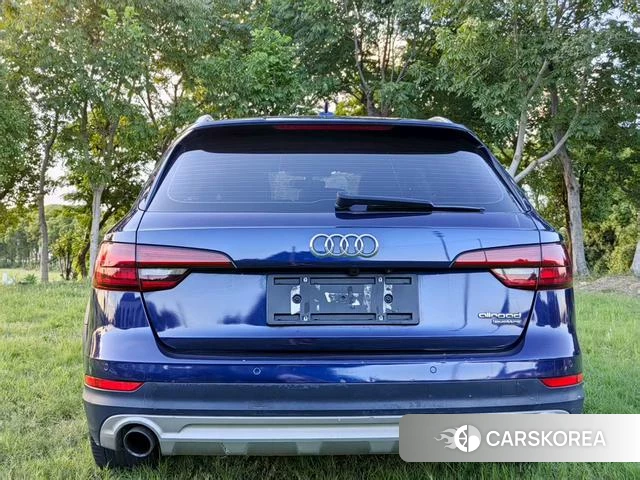 Audi A4 (import) 2019 Синий из Китая, фото 2