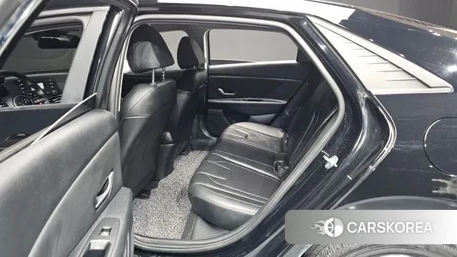 Hyundai Avante (CN7) 2021 Черный из Кореи, фото 2