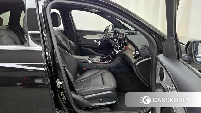 Mercedes-Benz GLC-Class X253 2020 Черный из Кореи, фото 2