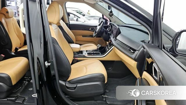Kia Carnival 4th generation 2021 Черный из Кореи, фото 2