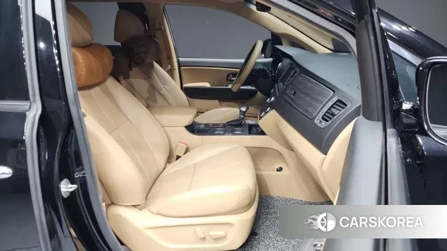 Kia The New Carnival 2018 Черный из Кореи, фото 2