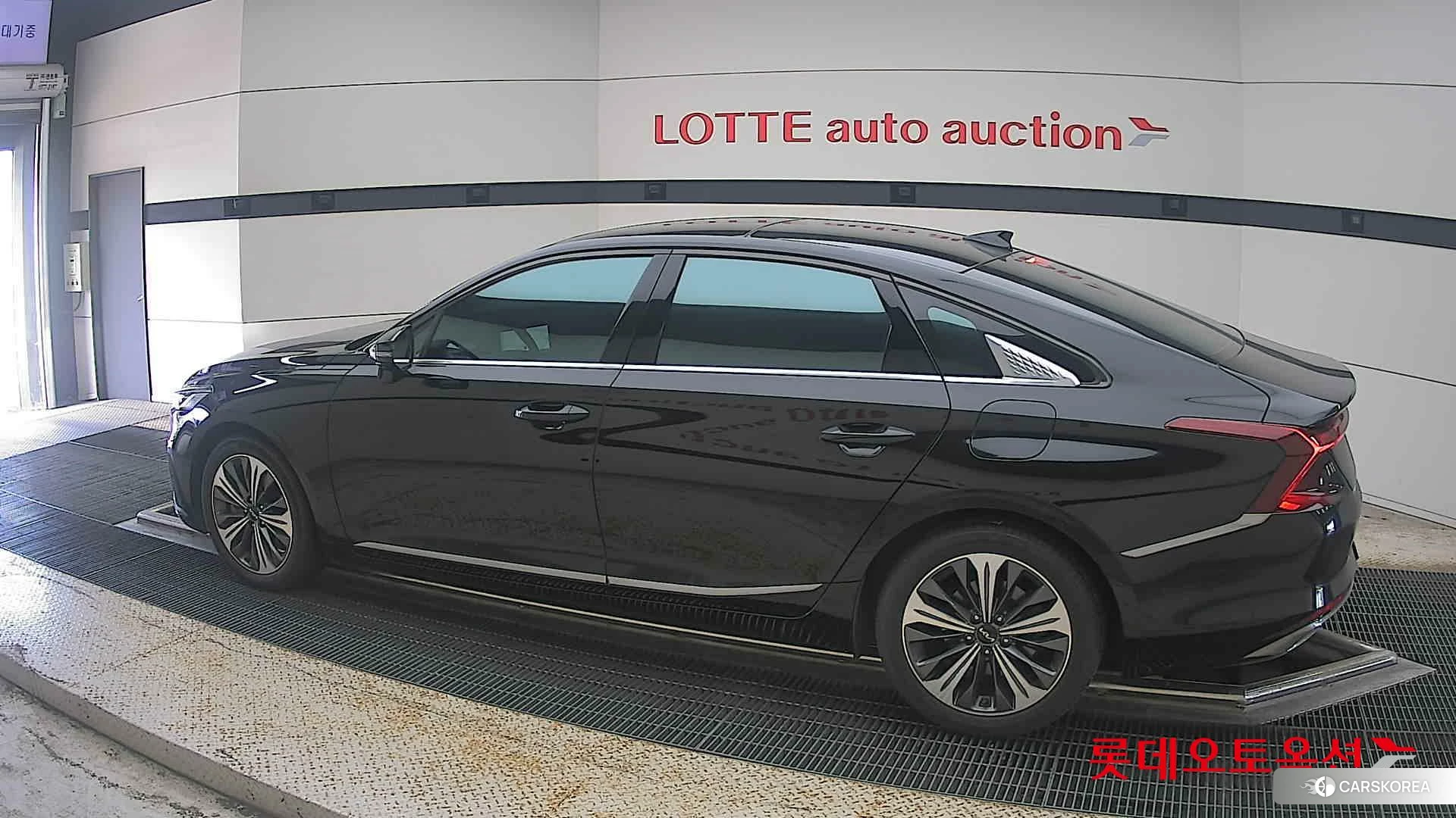 Kia K8 2023 Aurora Black Pearl из Кореи, фото 2