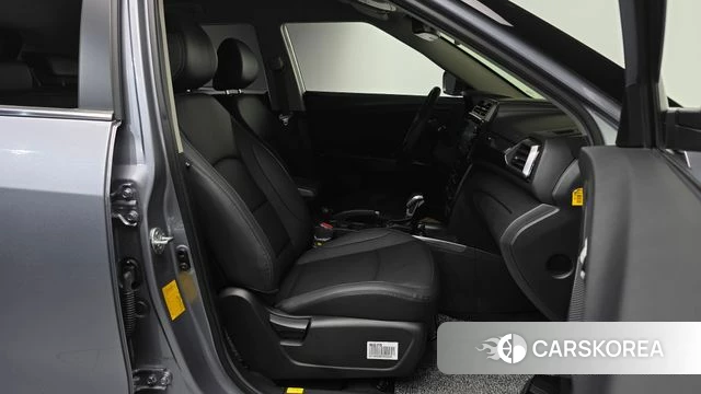 Ssangyong The New Tivoli 2024 Серебристо-серый из Кореи, фото 2