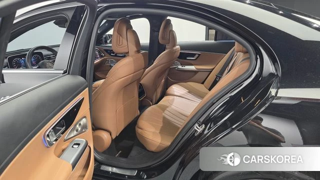 Mercedes-Benz E-Class W214 2025 Черный из Кореи, фото 2