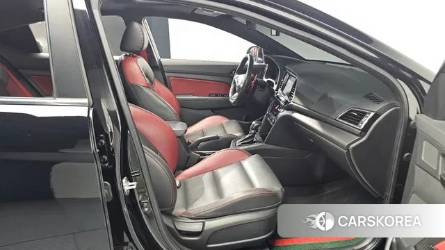 Hyundai Avante AD 2018 Черный из Кореи, фото 2