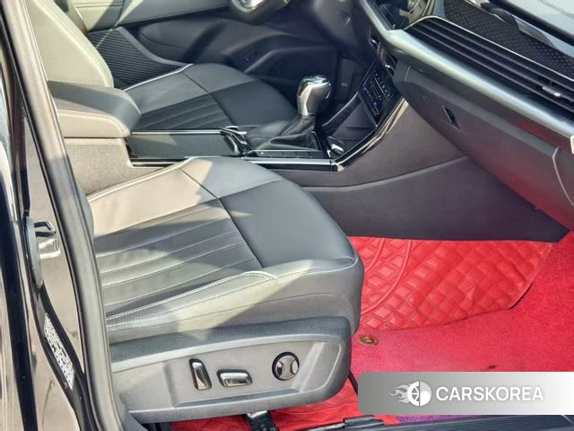 Volkswagen Passat 2024 Черный из Китая, фото 2