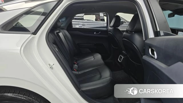 Kia K5 3rd generation 2021 Белый из Кореи, фото 2