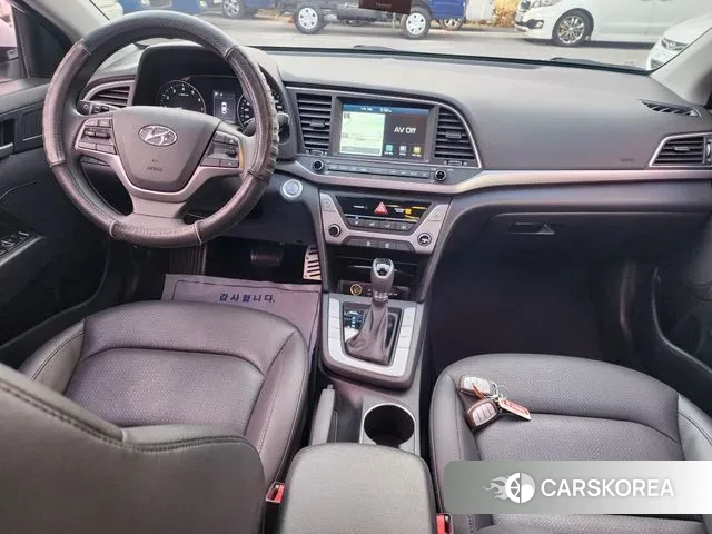 Hyundai Avante AD 2018 Белый из Кореи, фото 2