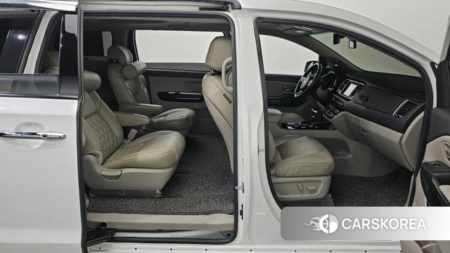Kia The New Carnival 2019 Белый из Кореи, фото 2