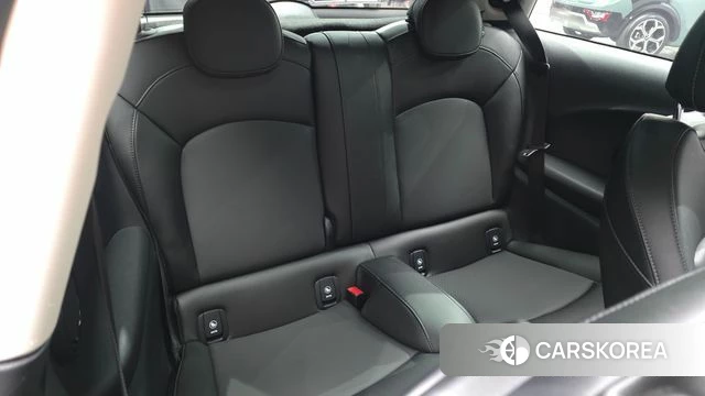 Mini Cooper D 2018 Красный из Кореи, фото 2