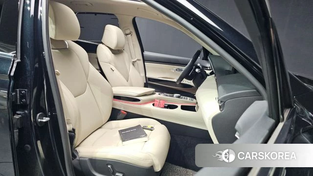 Genesis GV70 2021 Черный из Кореи, фото 2