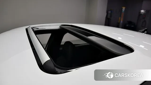 Hyundai The New Avante Hybrid (CN7) 2024 Белый из Кореи, фото 2