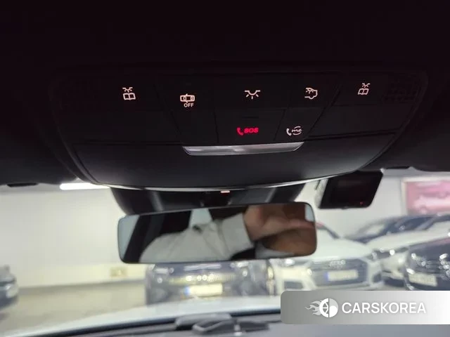 Mercedes-Benz E-Class W213 2023 Белый из Кореи, фото 2