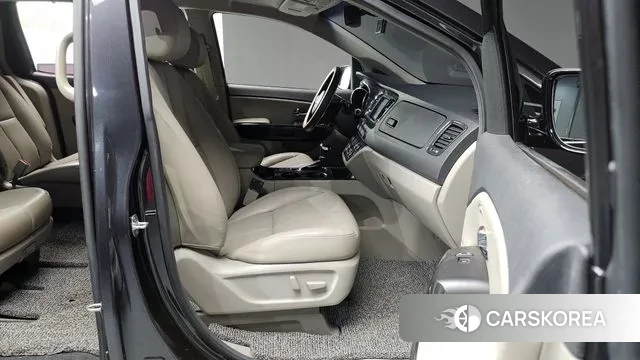 Kia The New Carnival 2018 Серый из Кореи, фото 2